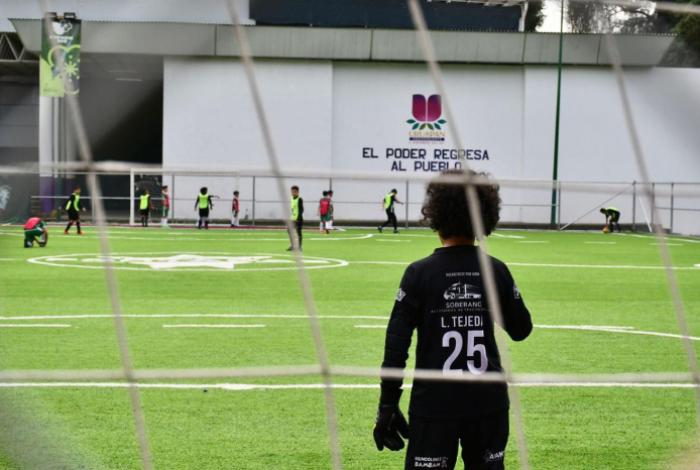 ¡Juegan por la paz! Usan canchas de fútbol 7 como herramienta contra la delincuencia