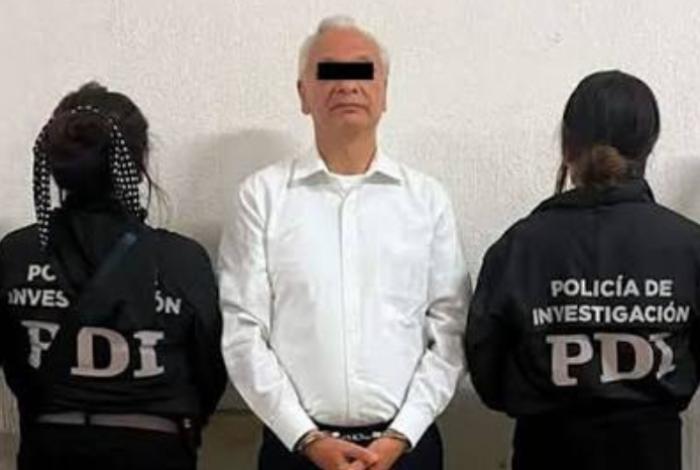 Jueza deja en libertad a exdirector de Pemex acusado de agredir a su mujer