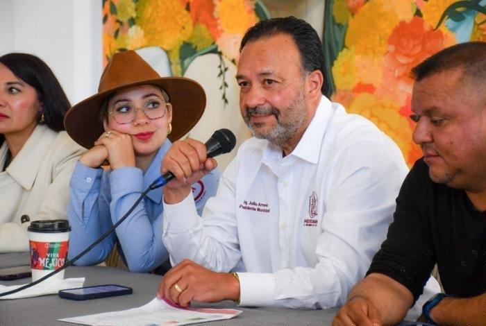 Julio Arreola encabeza preparativos para la celebración de Noche de Ánimas 2025 en Pátzcuaro