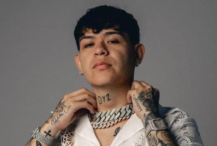 Junior H enfrenta sanciones por narcocorridos en Zapopan