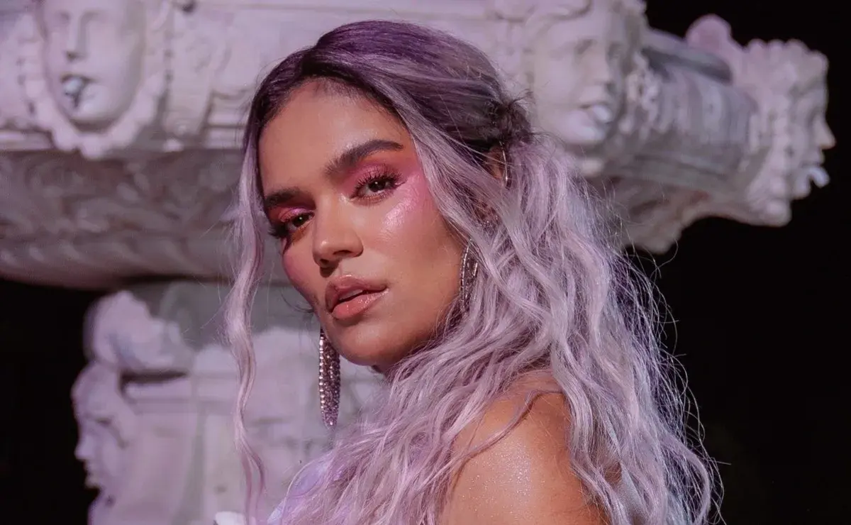 Karol G anuncia su nuevo álbum “Tropicoqueta”
