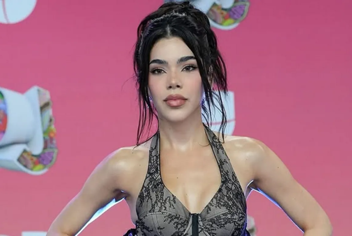 Kenia Os desata polémica por grito en Premios Juventud 2025