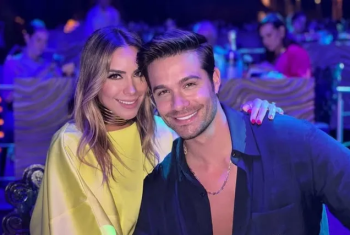 Kristal Cid y Brandon Peniche presentan a su bebé “Gia”