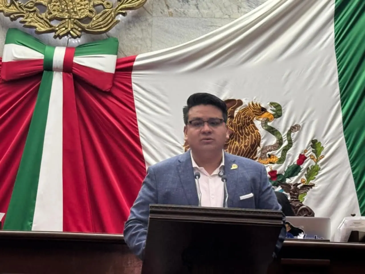 La atención oportuna y de calidad a niños y jóvenes con cáncer, salvaría muchas vidas: Toño Carreño