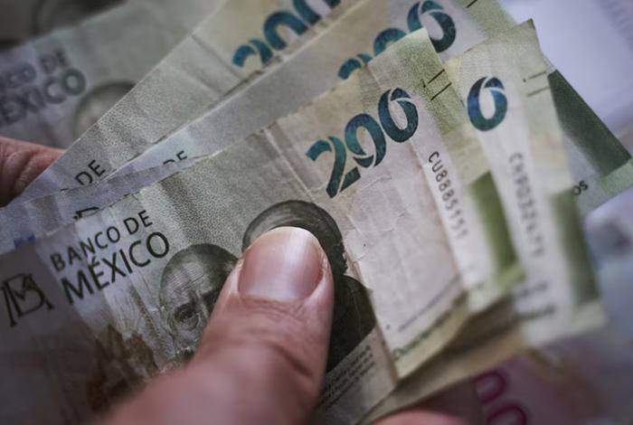 La Bolsa mexicana inicia abril con avance de 1.59% y se acerca a techo de 70 mil unidades