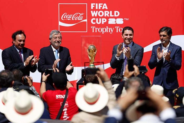 La Copa del Mundo FIFA llega a México para cumplir gira a 100 días del Mundial