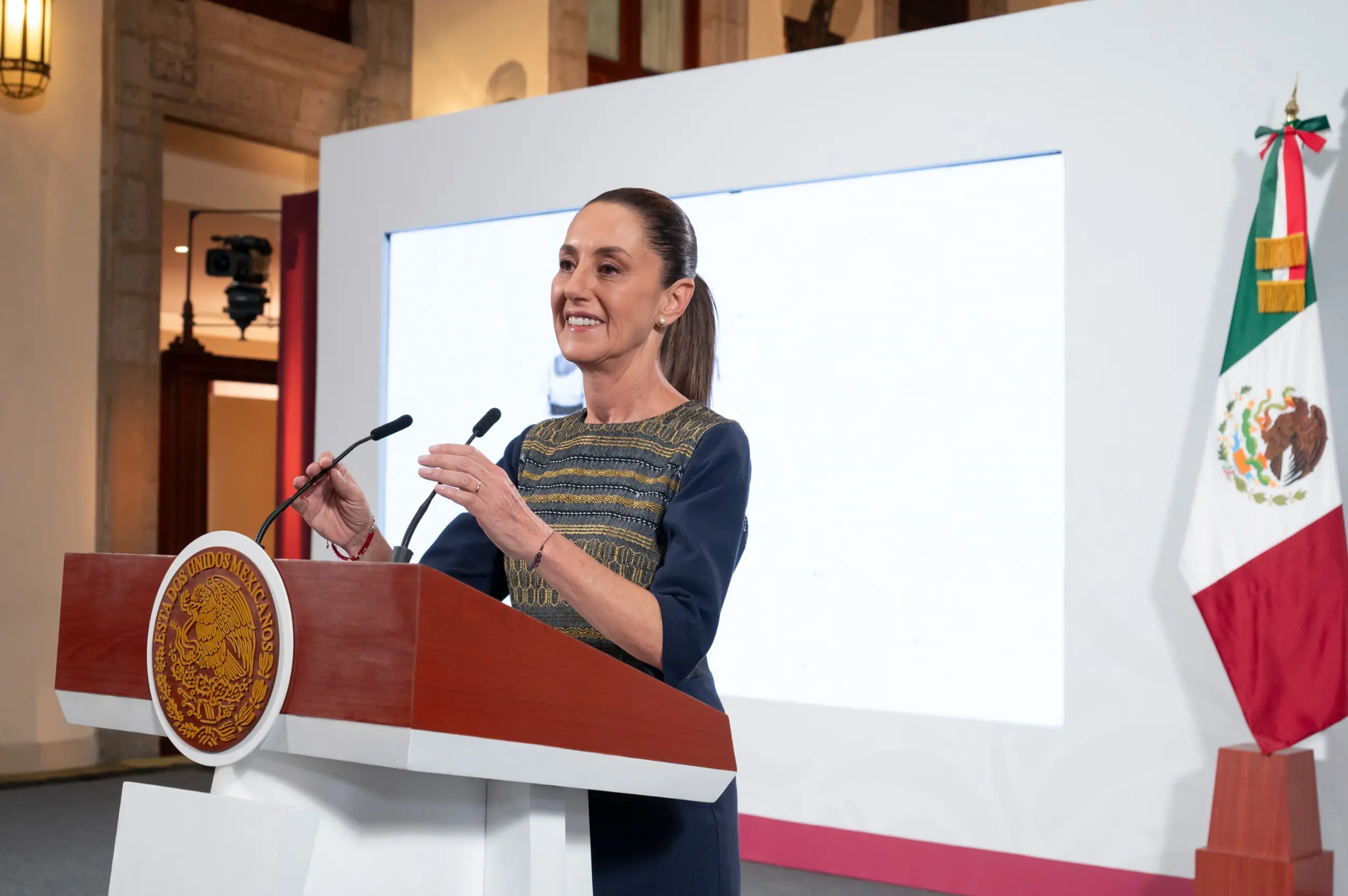 LA ESTRATEGIA FUNCIONA. DISMINUYE 25.8% EL HOMICIDIO DOLOSO DE SEPTIEMBRE DE 2024 A MAYO DE 2025; REPRESENTAN 22 HOMICIDIOS DIARIOS MENOS: PRESIDENTA CLAUDIA SHEINBAUM