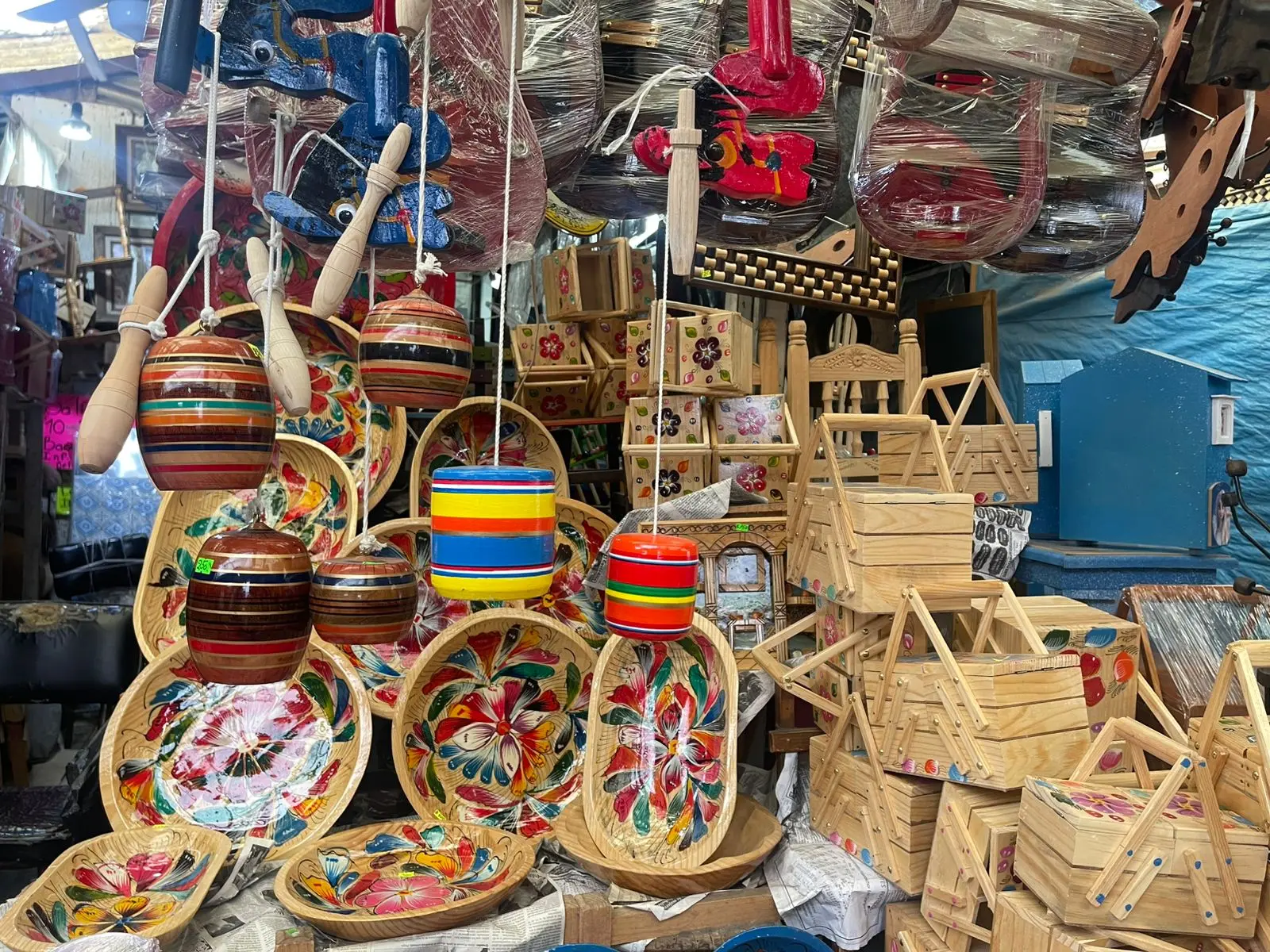 La Historia de Don Francisco Gómez Arriola: Un Legado de Artesanía en Quiroga