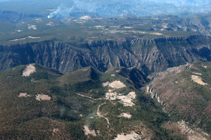 La joya cultural de las Barracas del Cobre, la tierra de los tarahumaras en el estado de Chihuahua