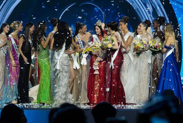 ¿La mexicana Fátima Bosch renuncia a la corona de Miss Universo?