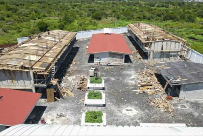 La nueva secundaria de Villas del Pedregal está casi lista: anuncian avance de 70%