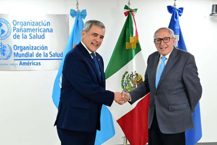 La OPS firma convenio con México para avanzar en el acceso al servicio universal de salud