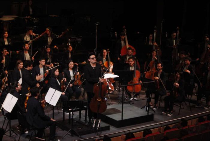 La Orquesta Filarmónica Joven de Colombia clausura el Festival de Música de Morelia en el Teatro Matamoros