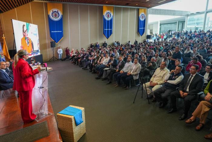 La UMSNH debe innovar todos los días, señala Yarabí Ávila; el Posgrado Nicolaita apuesta por la renovación