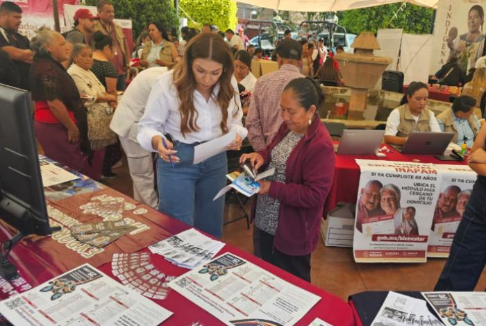 La UMSNH lleva talleres de robótica y matemáticas a Opopeo
