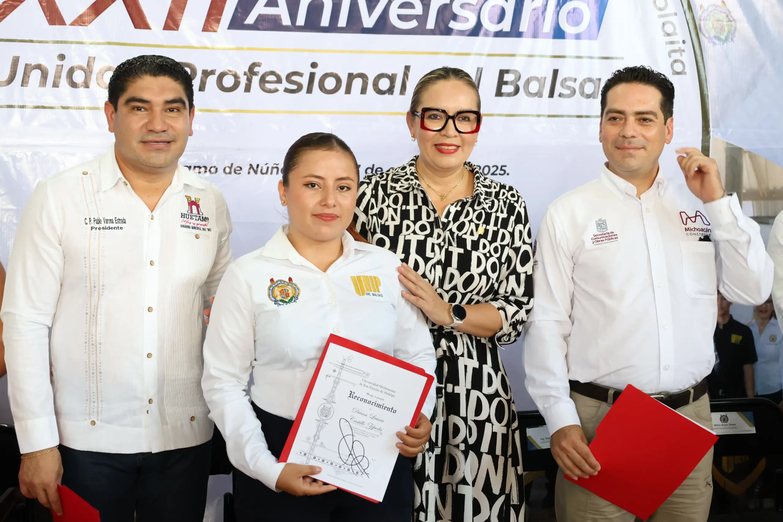 La UMSNH sigue construyendo sueños en los municipios para que las y los jóvenes transformen su vida: Yarabí Ávila