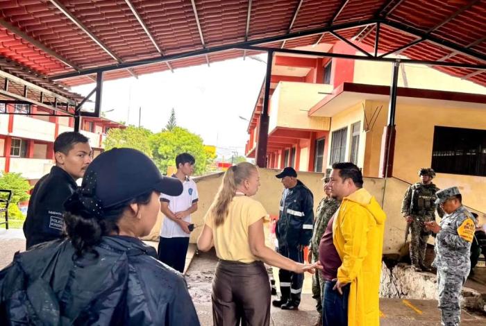 Lázaro Cárdenas fortalece medidas de seguridad por el huracán “Rachel”