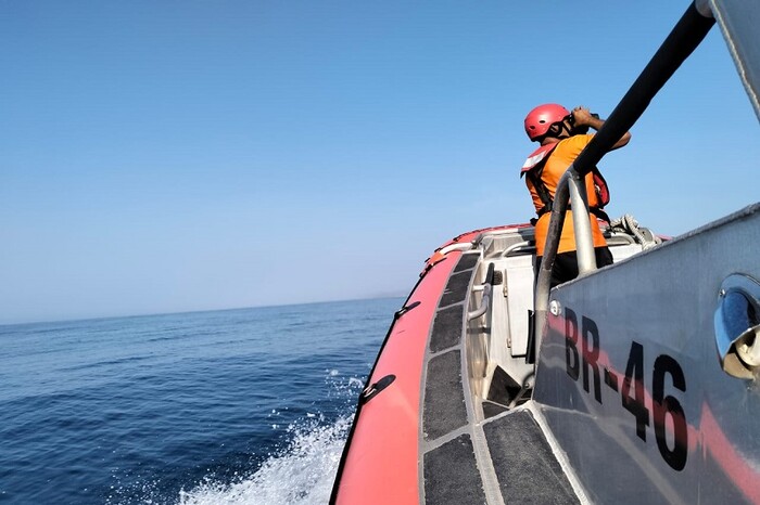 Lázaro Cárdenas: SEMAR realiza búsqueda de joven desaparecido en la mar