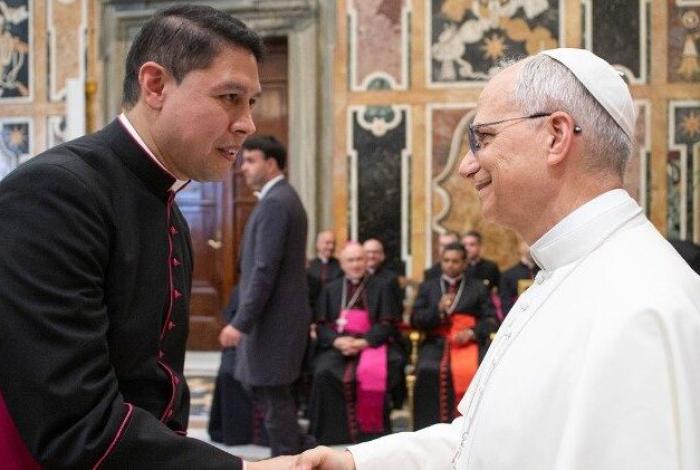 León XIV designa al mexicano Salas Castañeda como coordinador de sus viajes