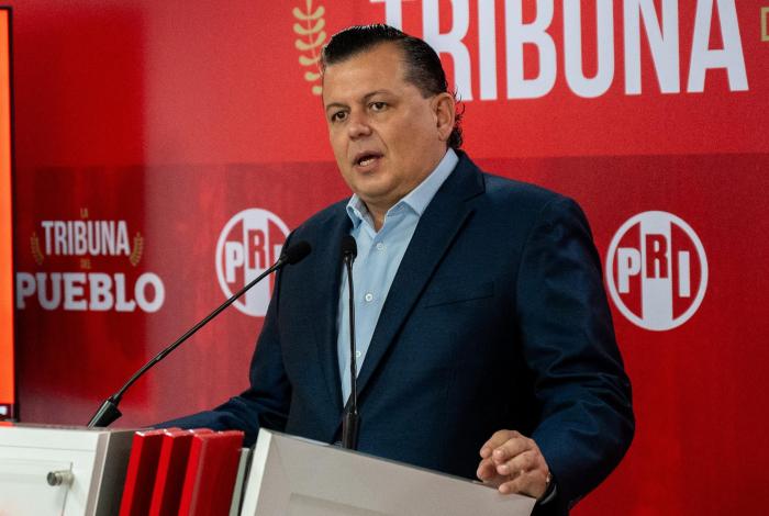 Leonel Godoy, un capibara con toga de doctor: Guillermo Valencia