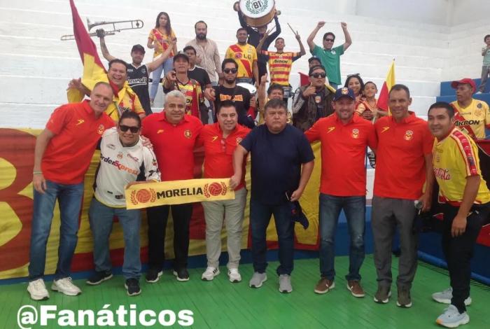 Leyendas de Monarcas Morelia y afición celebran 25 años del título: ¡Una experiencia inolvidable!