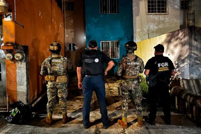 Liberan a tres personas privadas de la libertad y catean 10 inmuebles en Veracruz y Boca del Río