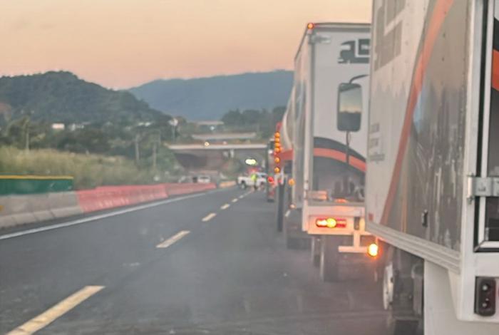 Libre, la caseta de Panindícuaro; en la de Zinapécuaro hay circulación parcial: SICT