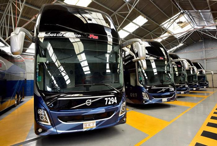 Líneas de autobuses suspenden corridas por bloqueos carreteros en todo el país