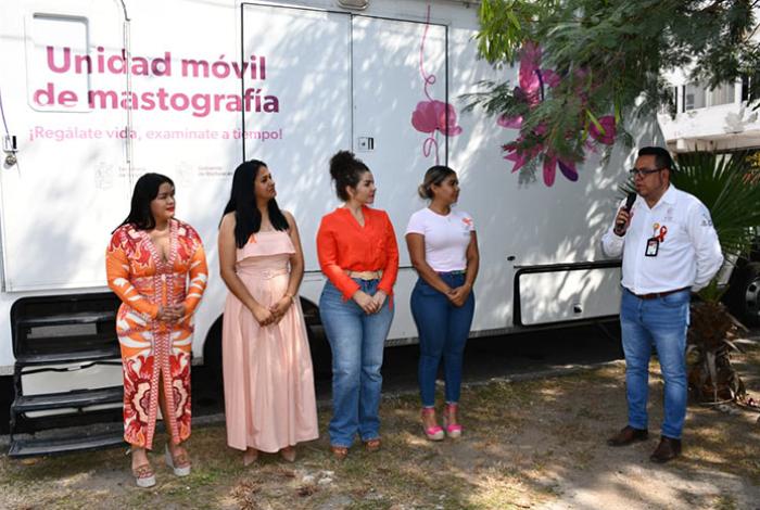 Llaman a mujeres a la prevención del cáncer de mama en Lázaro Cárdenas