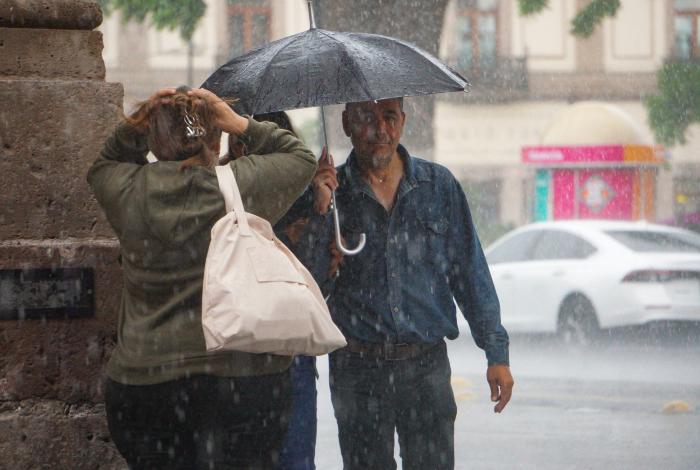 Lluvias fuertes quedan para Michoacán, tras el paso de Flossie