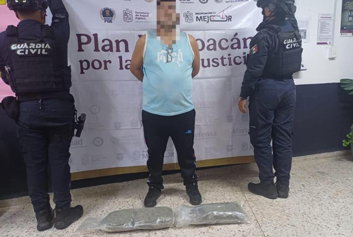 Lo agarran con dr0ga en Villas del Pedregal