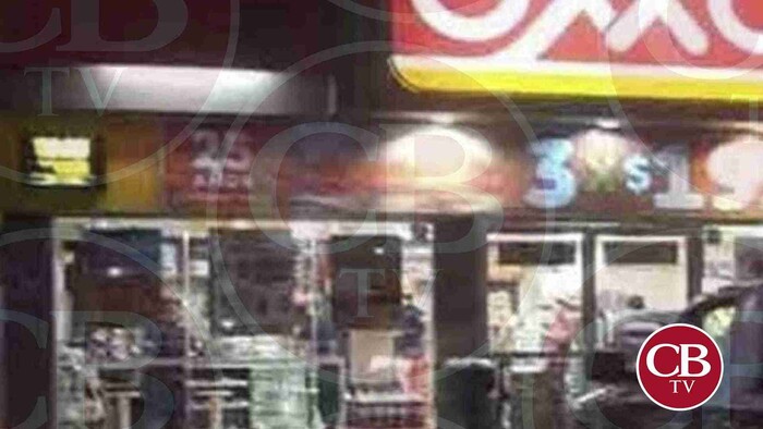 Lo matan a puñaladas afuera de un Oxxo en Jungapeo