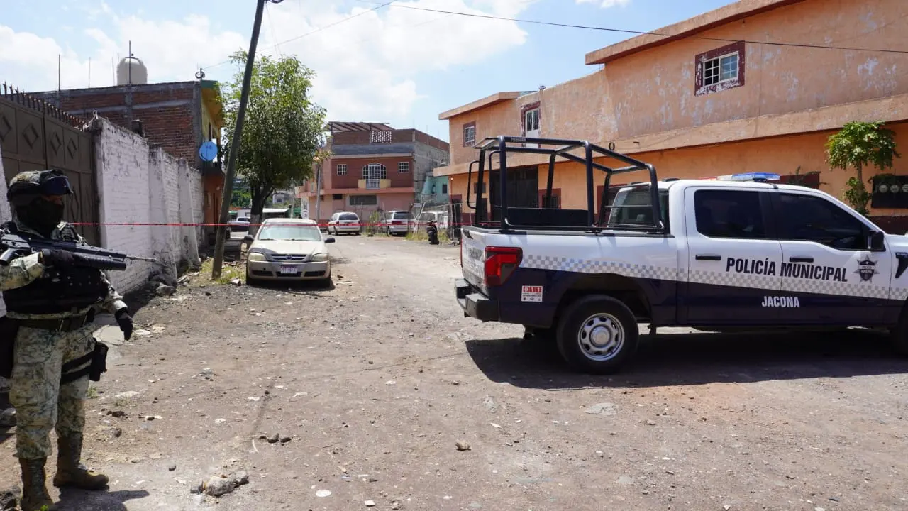 Lo matan dentro de un taller de Jacona