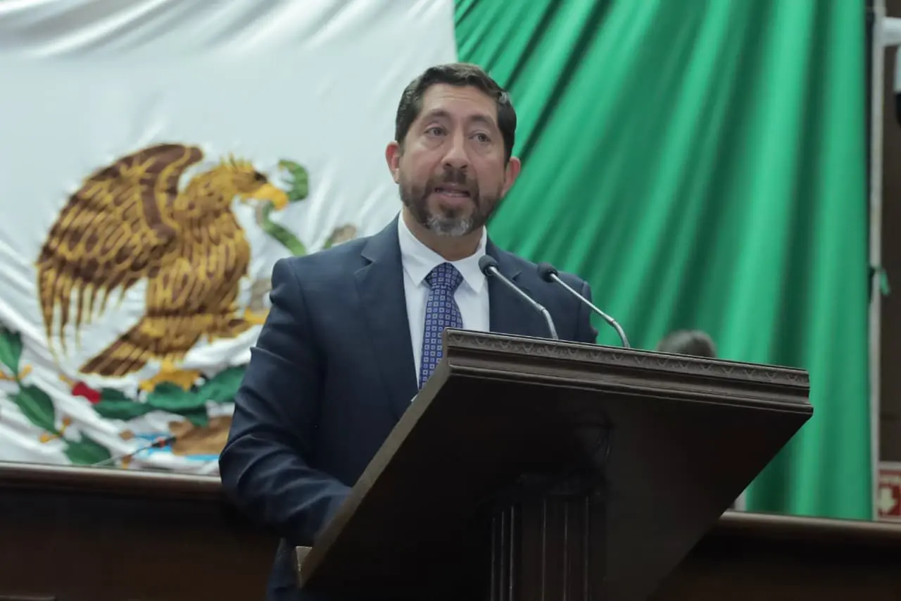 Lo que faltaba, propone diputado eliminar carta de no antecedentes penales para poder ser candidato