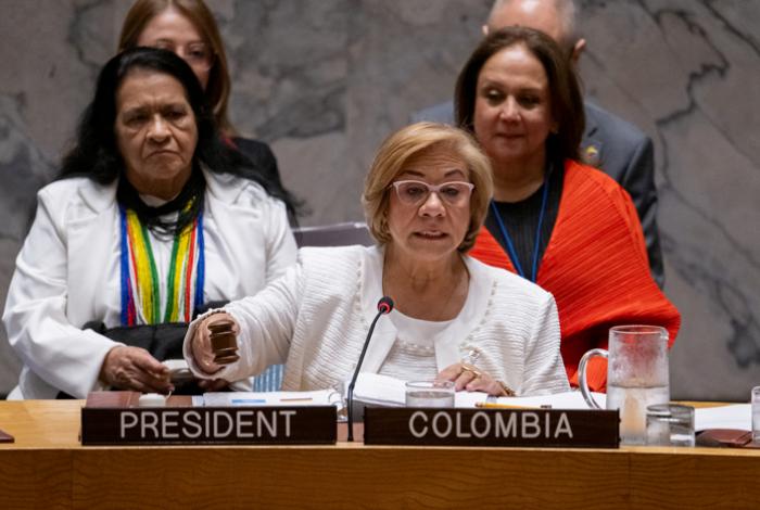 "Lo vamos a lamentar": La dura advertencia de ONU Mujeres sobre la exclusión femenina en mesas de paz