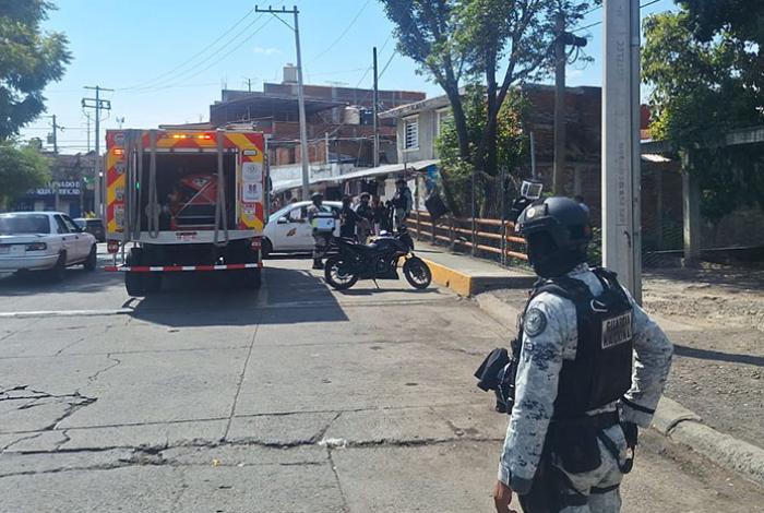 Localizan a lavacoches sin vida debajo de un puente, en Uruapan