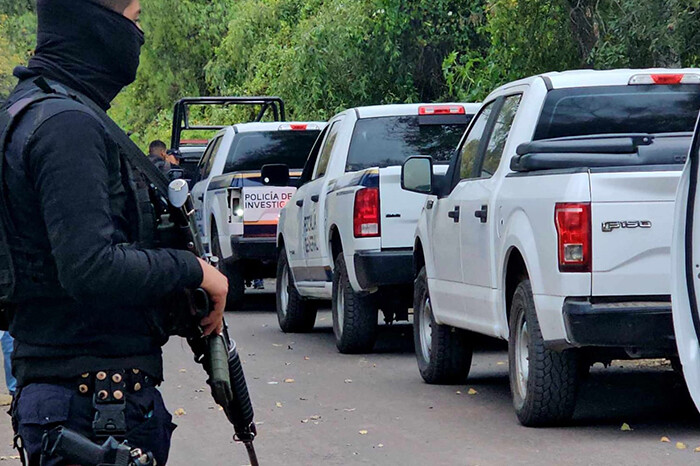 Localizan cadáver baleado y lapidado en predio de Jacona