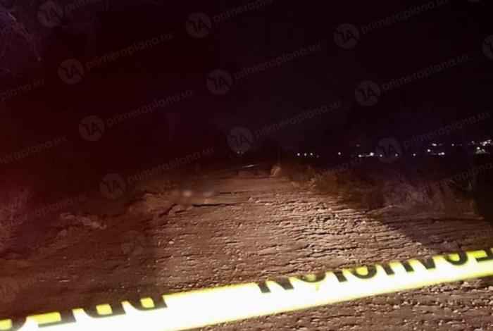 Localizan cu3rp0 en camino de terracería, en Zamora