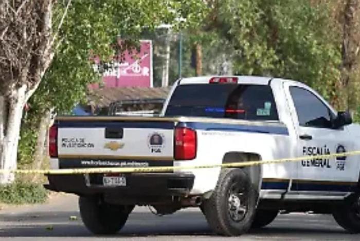 Localizan el cadáver de un hombre en un camino de terracería en Apatzingán