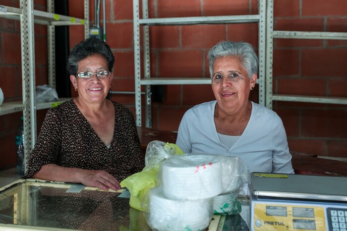 Locatarios disfrutan del mercado de Pátzcuaro; un espacio digno y moderno