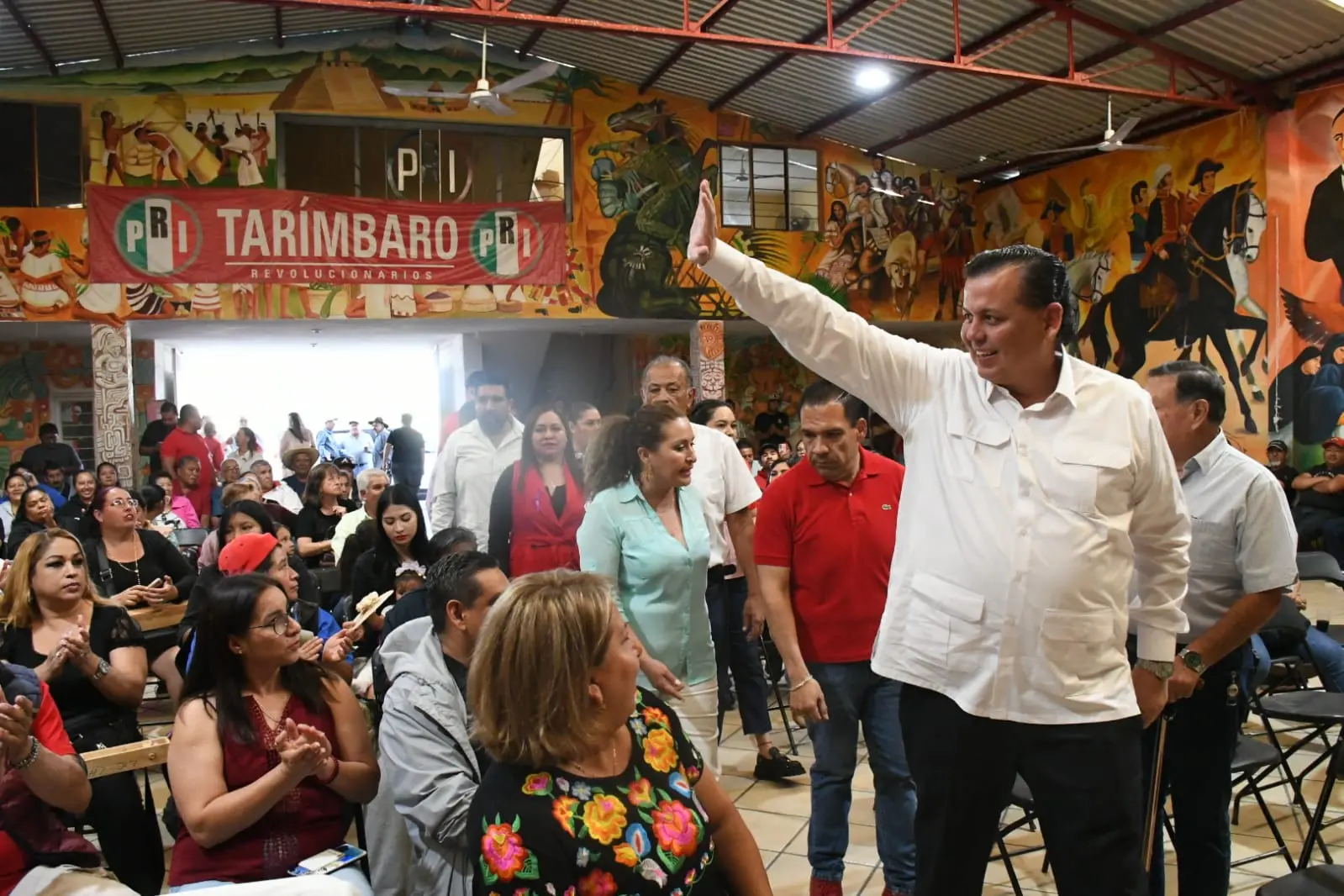 Los jóvenes no conocieron la seguridad que teníamos en Michoacán cuando gobernaba el PRI: Memo Valencia