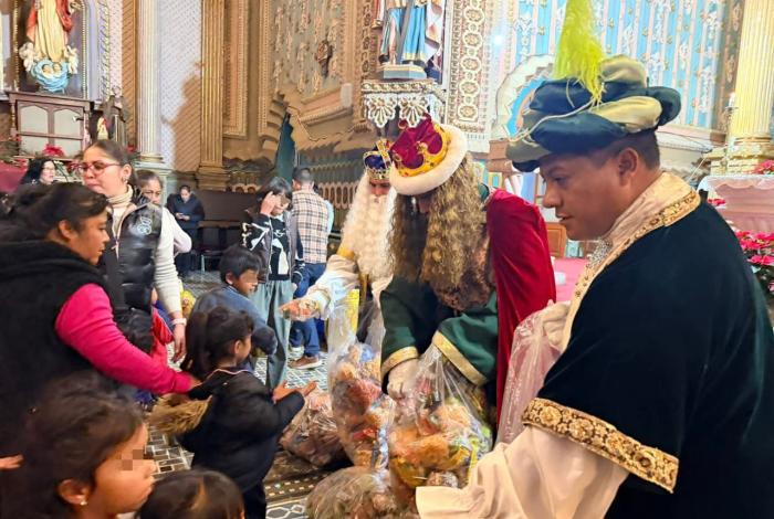 Los Reyes Magos llenaron de ilusión a las infancias de Pátzcuaro y Tlalpujahua: Sectur