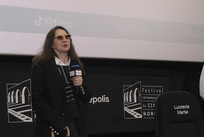 Lucrecia Martel urge “a cambiar la historia de nuestros países” con el cine