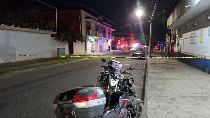 M4t4n a mujer en una boutique de Uruapan