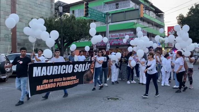 Madre de Mauricio Solís arremete contra alcalde de Uruapan