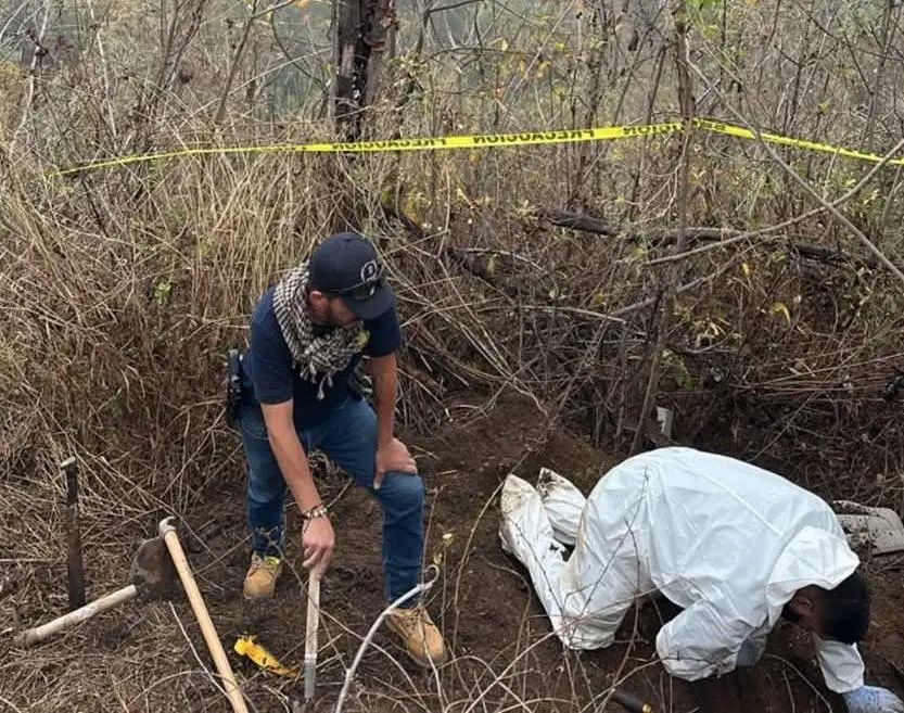 Madres buscadoras hallan dos osamentas en Uruapan