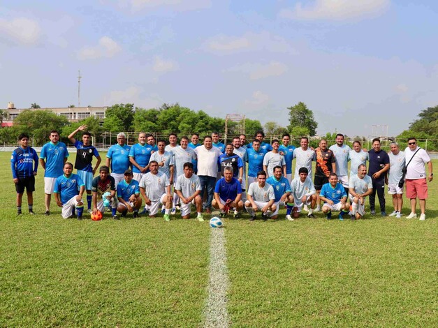 Manuel Esquivel, Asiste a Cuadrangular de Fútbol «Amigos»