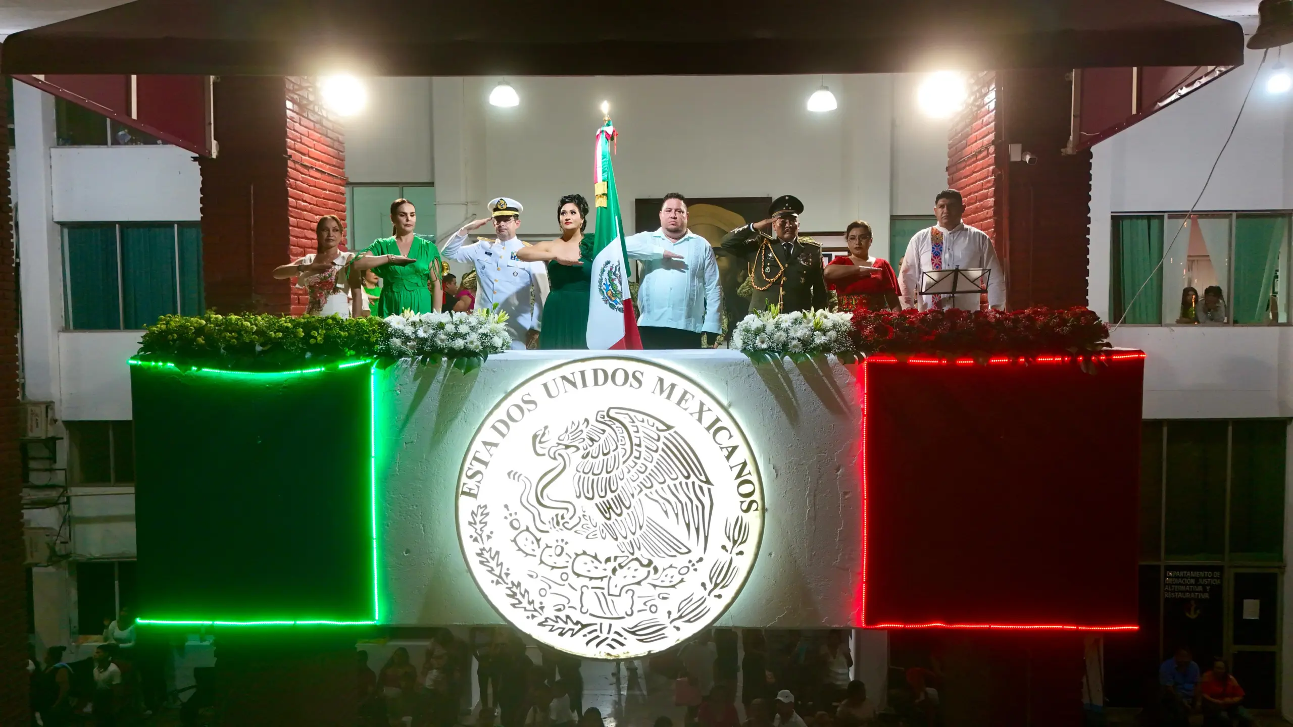 Manuel Esquivel Encabeza Tradicional Grito de Independencia