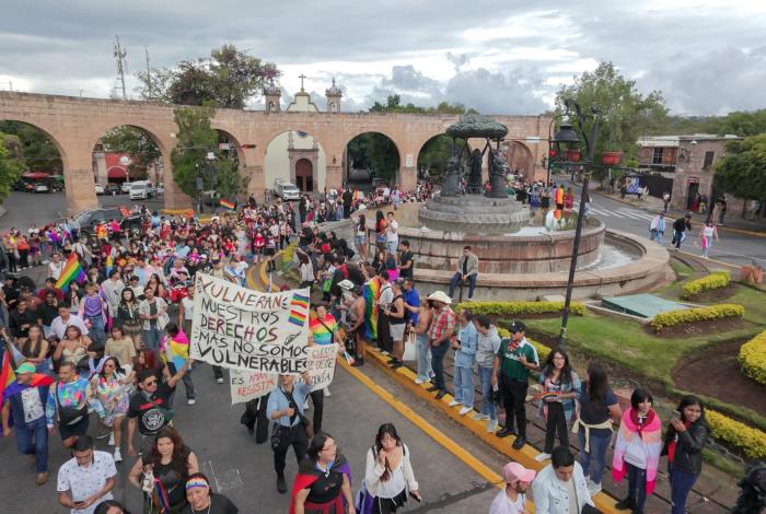 Marcha del Orgullo en Morelia reunión a más de 10 mil personas