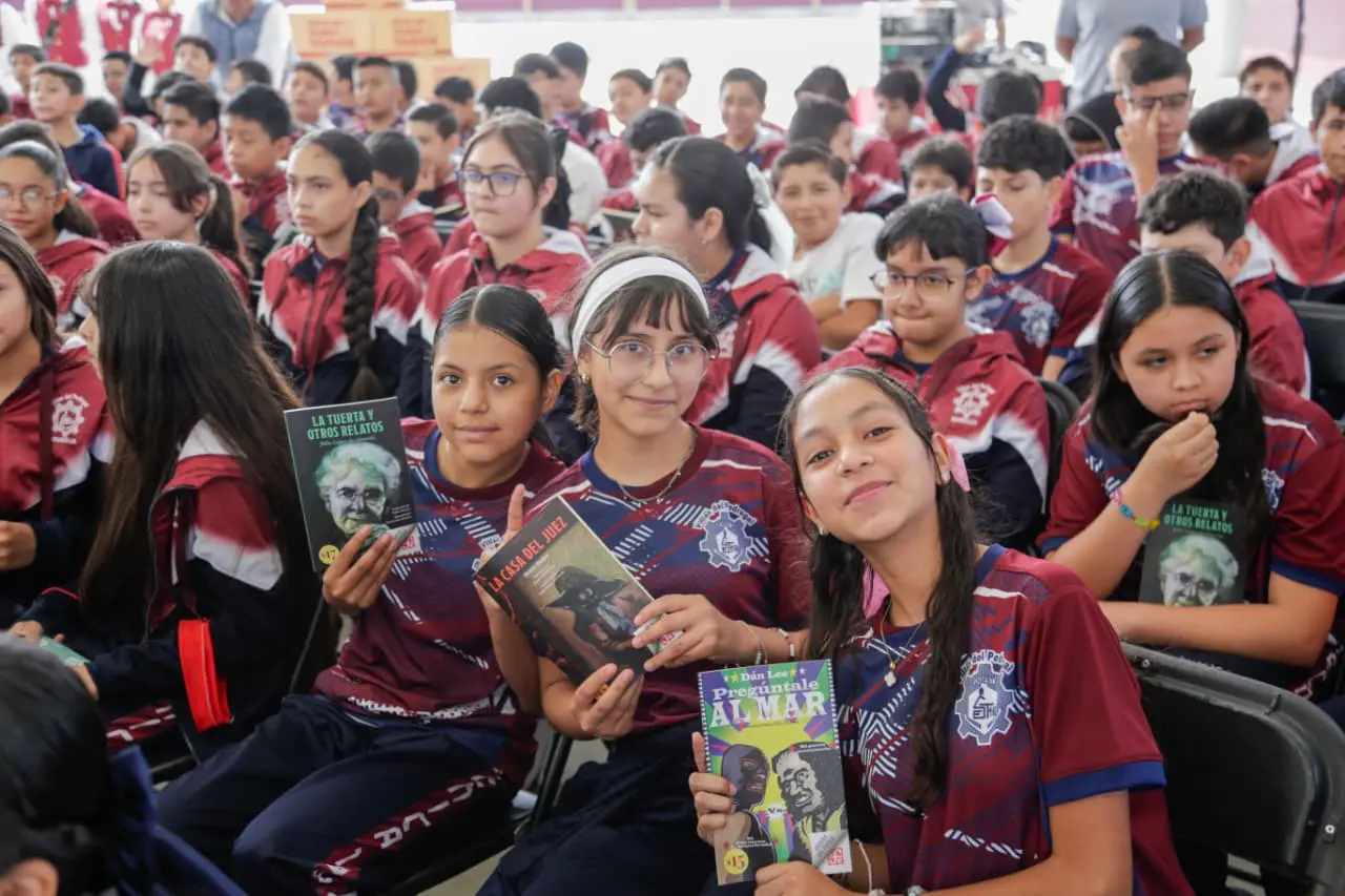 Marcha magisterial no afectó a 4 mil planteles: SEE